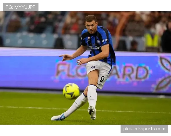 本泽马与哲科的终结效率差异及其战术角色适配性分析